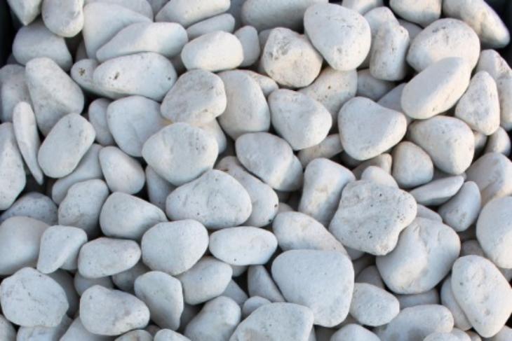 Белая галька галтовка (20-40 мм.)  купить в Новокузнецке от производителя, без посредников