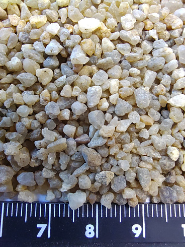 Кварцевый песок для водоподготовки фр. 1,6-3 мм.  купить в Новокузнецке фото Камень Клуб