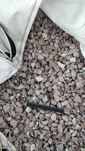 Kamenclub.ru: Мраморная крошка (щебень галтованный розовый) фр.20-40 мм.  купить в Новокузнецке мрамор розовый, красный оголтованный округлый щебень  15000 руб/т   фото КАМЕНЬ КЛУБ