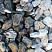 Kamenclub.ru: Щебень галтованный черный (мрамор) фр. 50-100 мм.  купить в Новокузнецке мрамор черный с белыми прожилками щебень ландшафтный мраморный 15000 руб/т   фото КАМЕНЬ КЛУБ