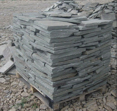 Kamenclub.ru: Песчаник пластушка серо-зеленый (1,5 см)  купить в Новокузнецке плитняк - пластушка серо-зеленый, серый, зеленый пластушка рваная ландшафтная колотая 10200 руб/м3   фото КАМЕНЬ КЛУБ