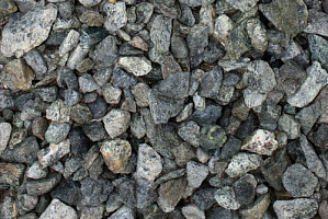 Kamenclub.ru: Щебень крошка зеленый (змеевик) фр. 20-40 мм.  купить в Новокузнецке мрамор зеленый, салатовый ландшафтная мраморная крошка 8500 руб/т   фото КАМЕНЬ КЛУБ