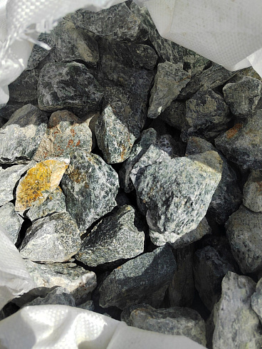 фото Галтованный жадеит (фр. 70-100 мм)  купить в Новокузнецке в интернет-портале КАМЕНЬ КЛУБ