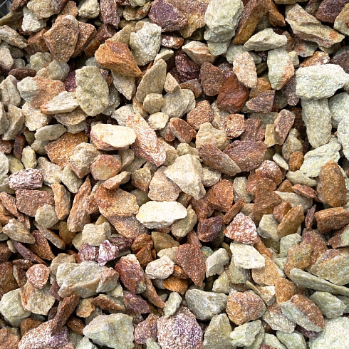 Kamenclub.ru: Щебень крошка желтый (ЗЛАТОЛИТ) фр. 5-10 мм.  купить в Новокузнецке мрамор золотистый, бежевый, желтый каменная ландшафтная декоративная крошка здатолита 8500 руб/т   фото КАМЕНЬ КЛУБ