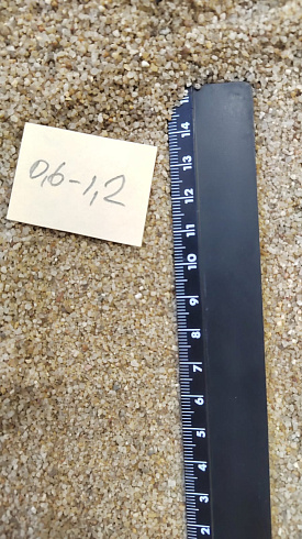 Кварцевый песок для площадок фр. 0,6-1,2 мм.  купить в Новокузнецке фото Камень Клуб