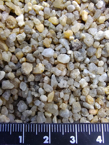 Кварцевый песок для площадок фр. 2-5 мм.  купить в Новокузнецке фото Камень Клуб