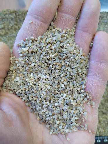 Кварцевый песок сухой фракцинированный фр. 1,2-2,5 мм.  купить в Новокузнецке фото Камень Клуб
