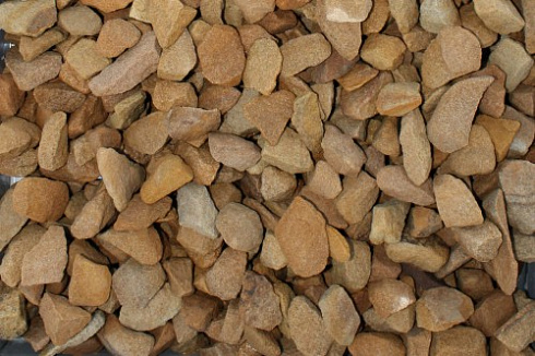 Kamenclub.ru: Щебень крошка желтый (песчаник) фр. 20-40 мм.  купить в Новокузнецке песчаник бежевый рыжий каменная крошка песчаника 9500 руб/т   фото КАМЕНЬ КЛУБ