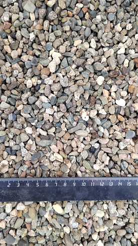 Kamenclub.ru: Галька речная окат (серая) фр.5-10 мм купить  в Новокузнецке галька речная серая, серый, темно-серый, светло-серый, коричневый речная окатанная галька декоративная ландшатфная 5000 руб/т   фото КАМЕНЬ КЛУБ