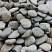 Kamenclub.ru: Галька речная плоская (бело-серая) фр. 100-200-300 мм. купить  в Новокузнецке галька речная плоская серый, белый, бело-серый, серо-белый речная галька плоская  9000 руб/т   фото КАМЕНЬ КЛУБ