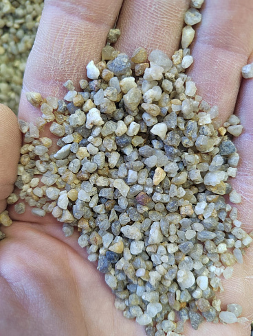 Кварцевый песок сухой фракцинированный фр. 1,6-4 мм.  купить в Новокузнецке фото Камень Клуб