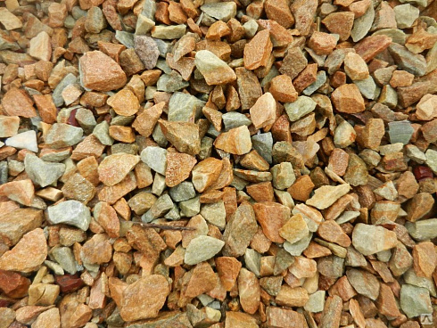 Kamenclub.ru: Щебень крошка желтый (ЗЛАТОЛИТ) фр. 10-20 мм.  купить в Новокузнецке златолит бежевый, золотистый, желтый каменная декоративная крошка щебня златолита 10800 руб/т   фото КАМЕНЬ КЛУБ