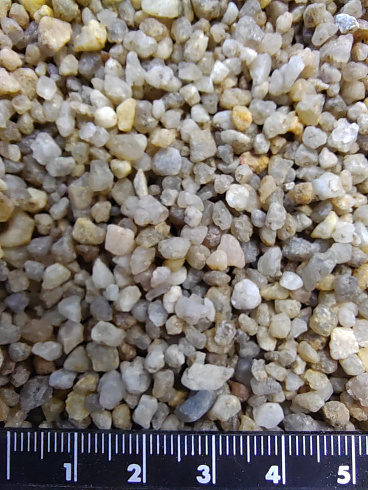 Кварцевый песок для площадок фр. 2-5 мм.  купить в Новокузнецке фото Камень Клуб